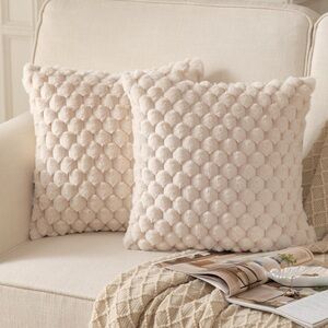 NIB Pack-2 Beige Plush Fluffy Throw Pillow Covers 18x18” Faux‎ Fur